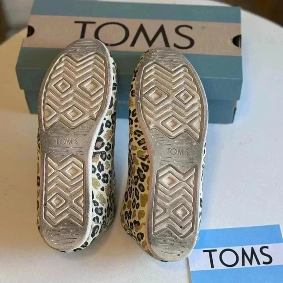 Tom’s Sparkle Cheetah Alpargata - Size 8 - Picture 7 of 14